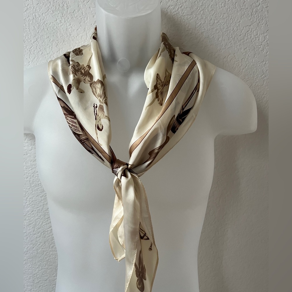 Designer scarf for summer - Picture 2 of 5